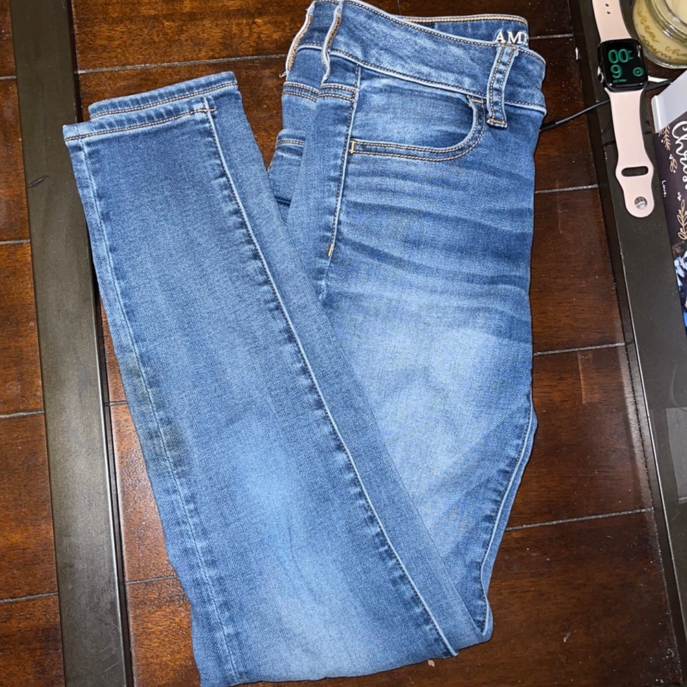 American eagle Medium Wash Jeans